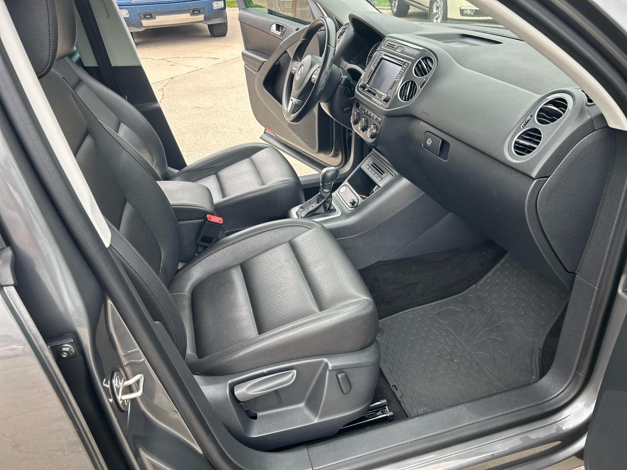 Volkswagen Tiguan 4MOTION 4dr Auto R-Line 2016