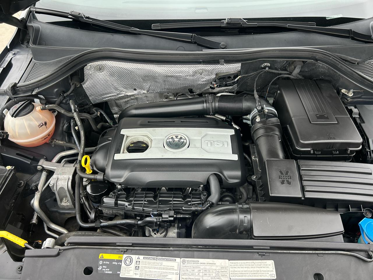 Volkswagen Tiguan 4MOTION 4dr Auto R-Line 2016