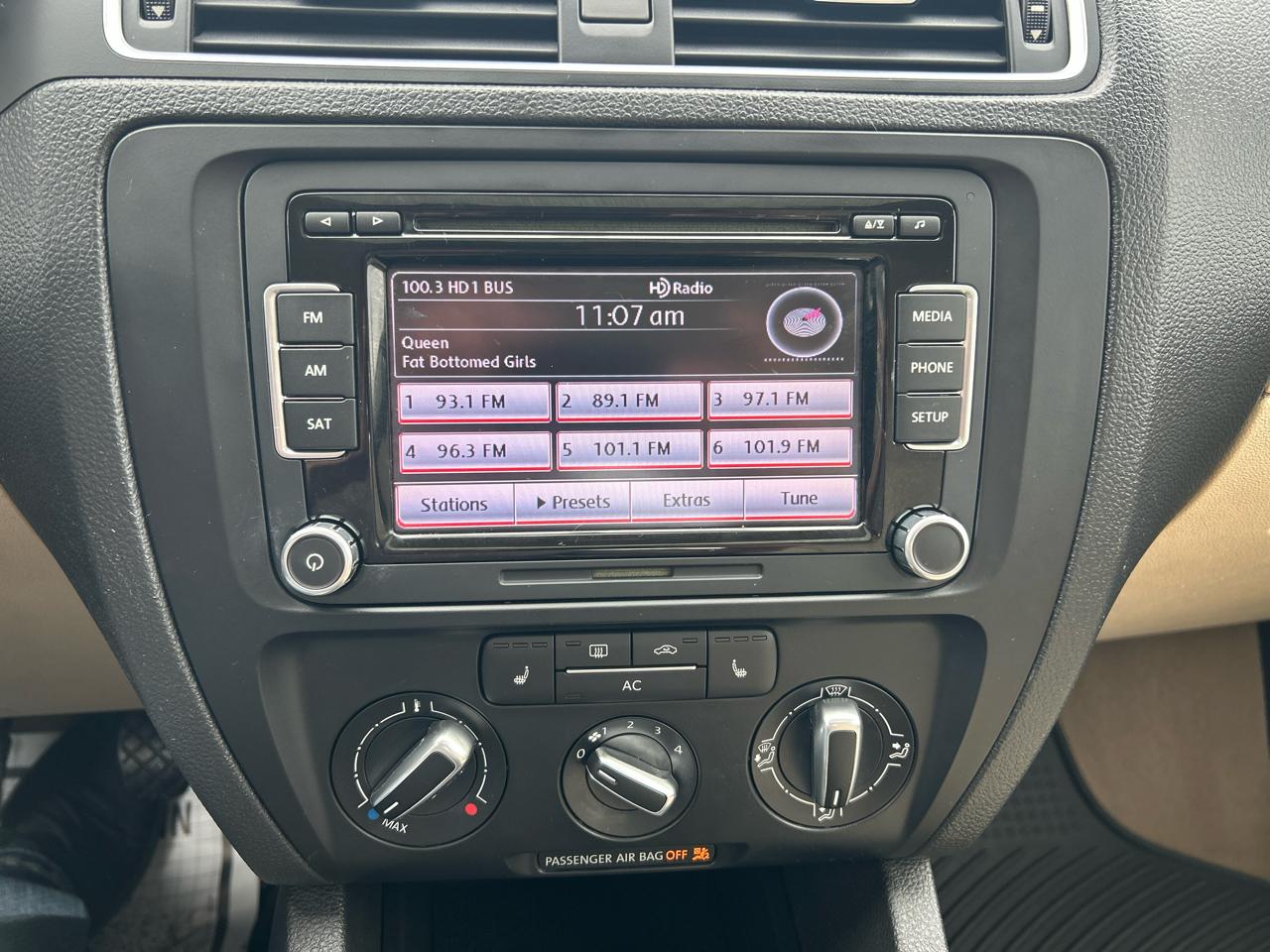 Volkswagen Jetta Sedan 4dr Manual SE w/Convenience & Sunroof PZEV 2012