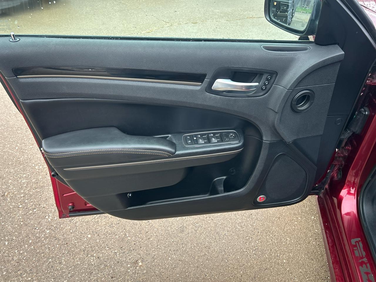 Chrysler 300 300S AWD 2018