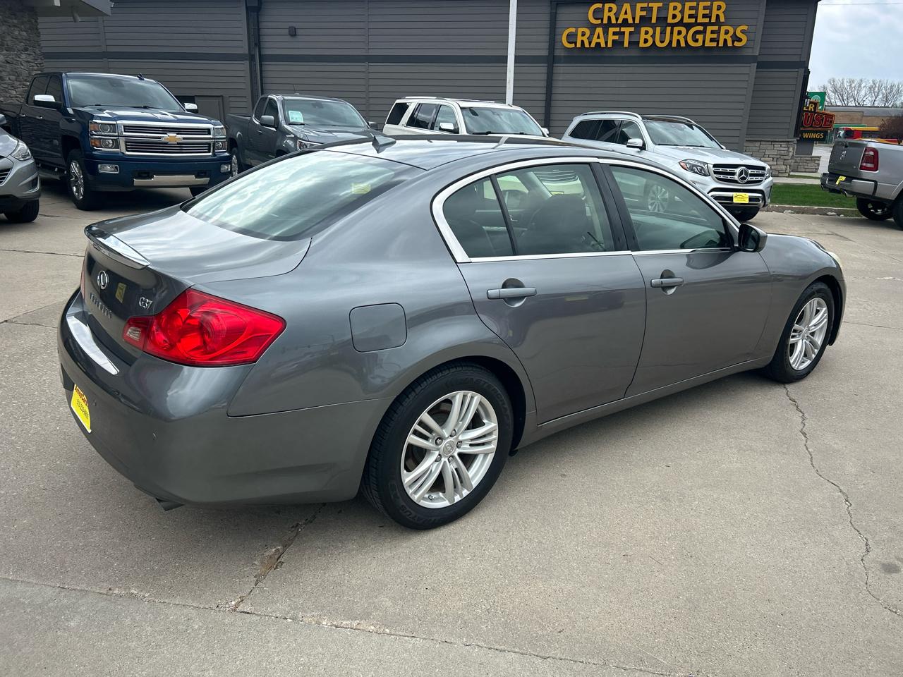 Infiniti G37 Sedan 4dr Journey RWD 2012