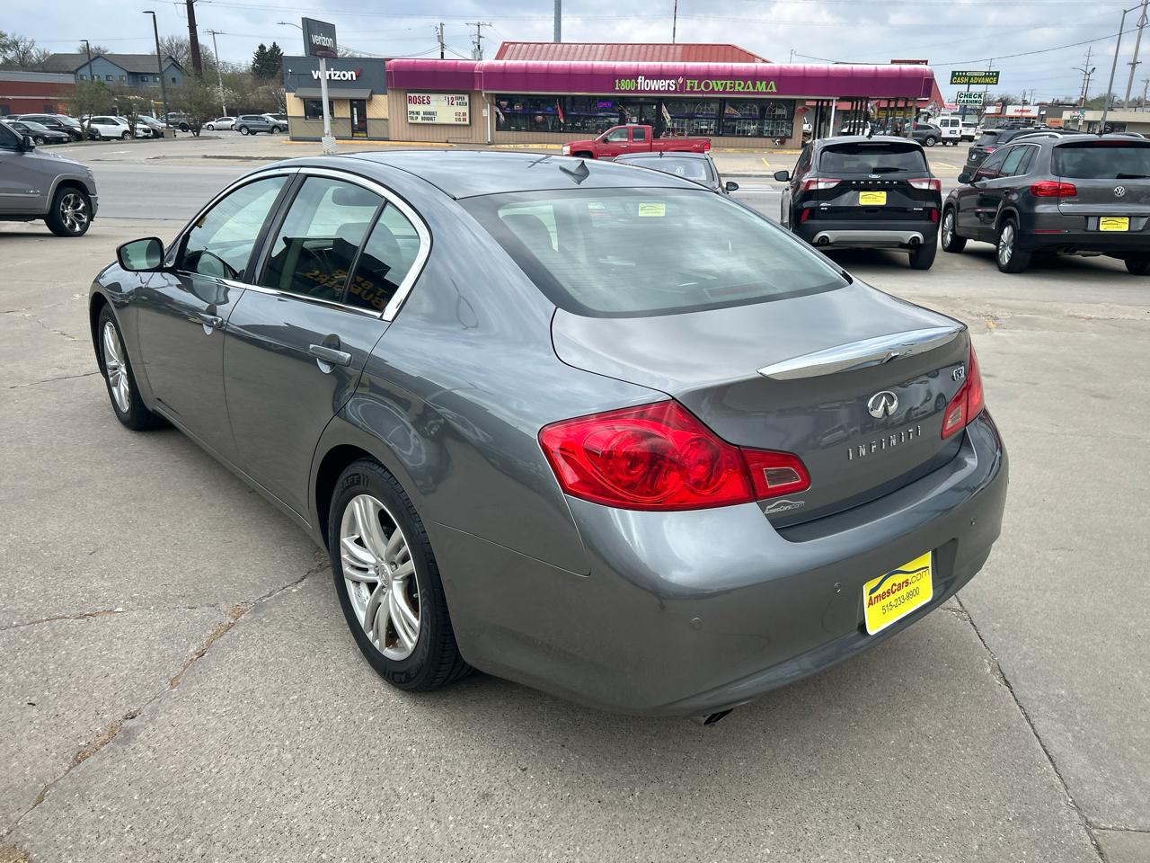 Infiniti G37 Sedan 4dr Journey RWD 2012