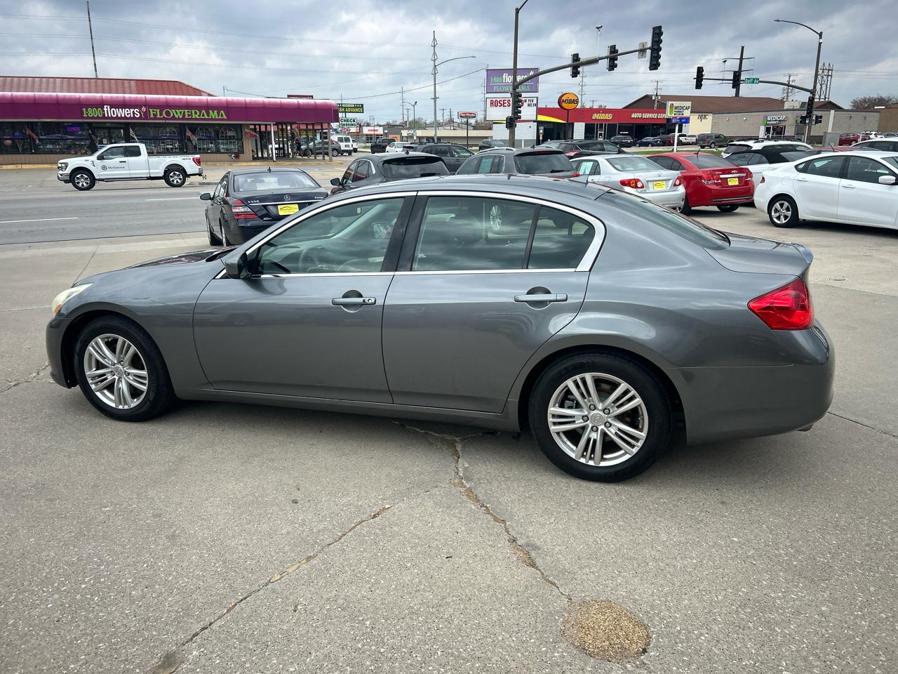 Infiniti G37 Sedan 4dr Journey RWD 2012