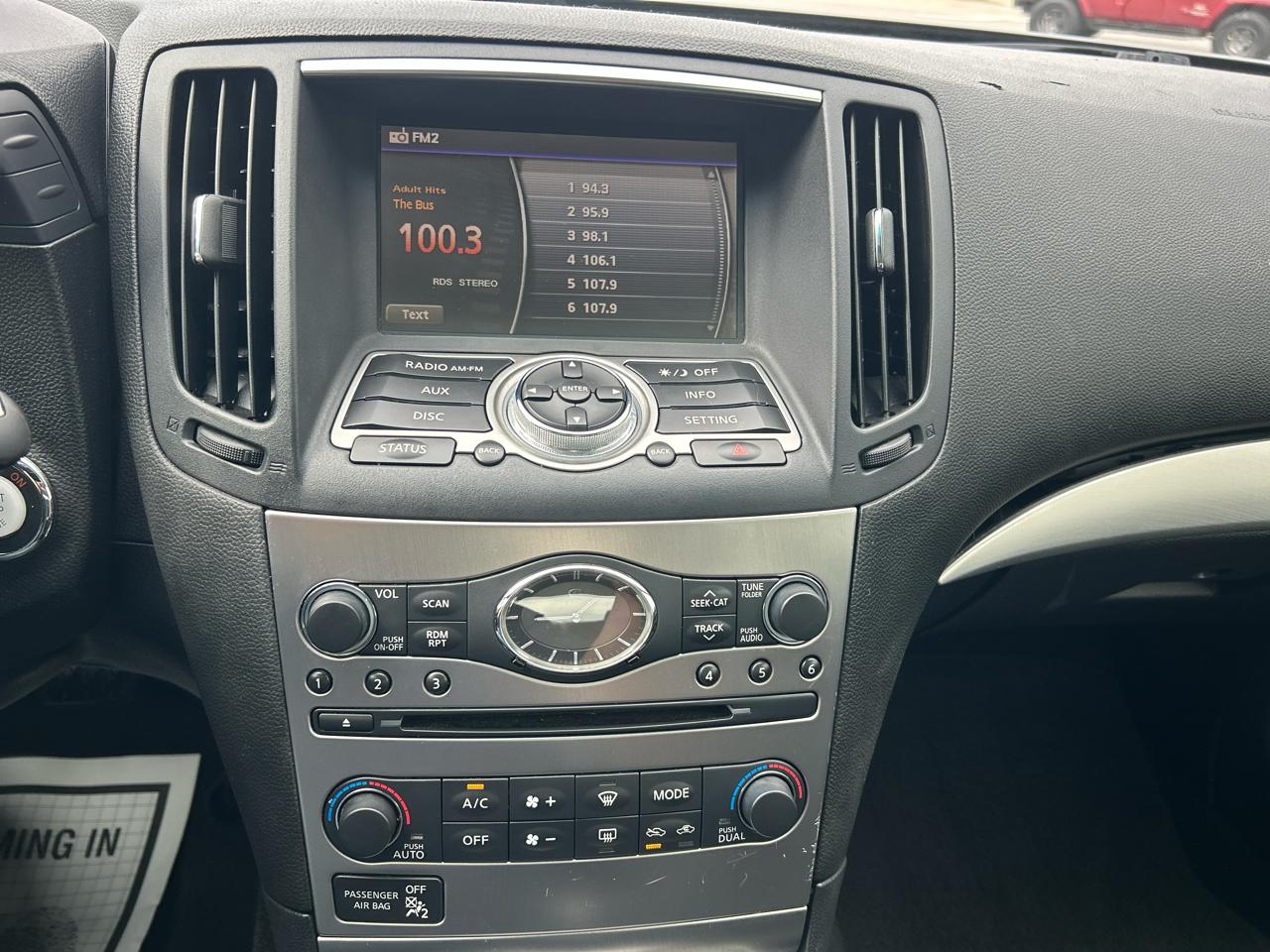 Infiniti G37 Sedan 4dr Journey RWD 2012