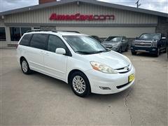 2010 Toyota Sienna 