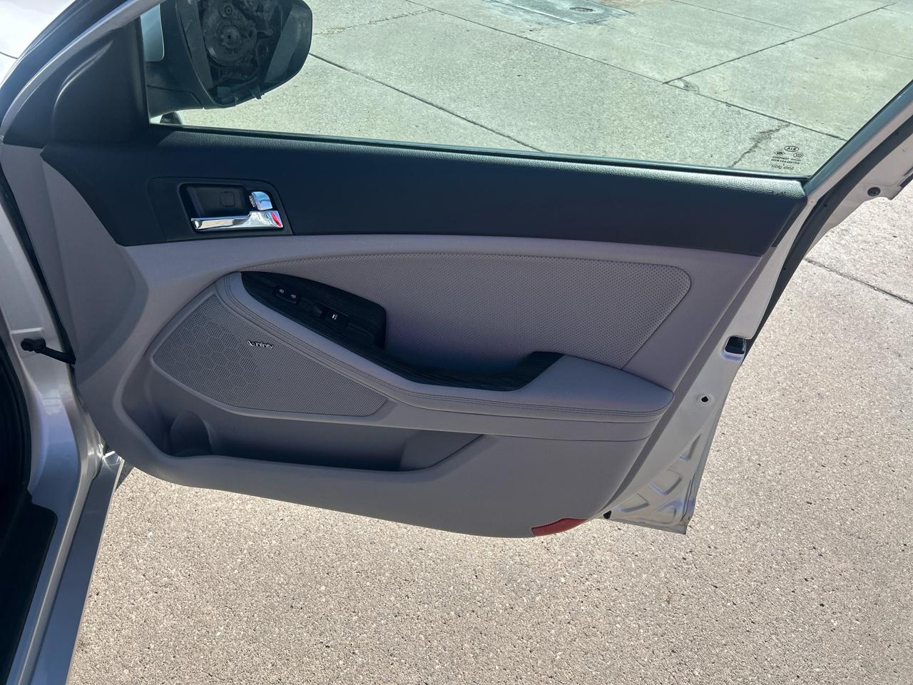 Kia Optima 4dr Sdn 2.4L Auto EX 2012