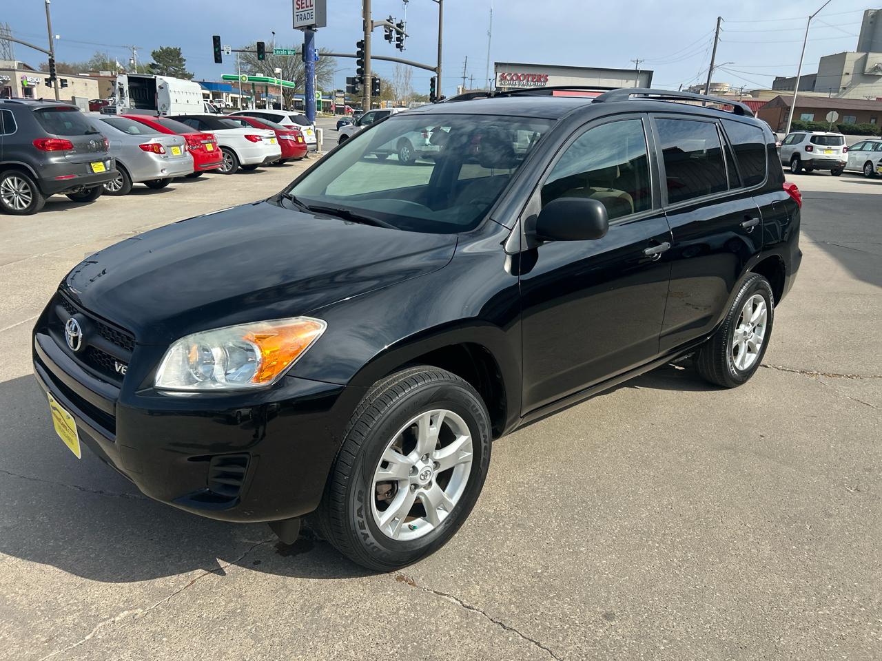 Toyota RAV4 4WD 4dr V6 5-Spd AT (Natl) 2011