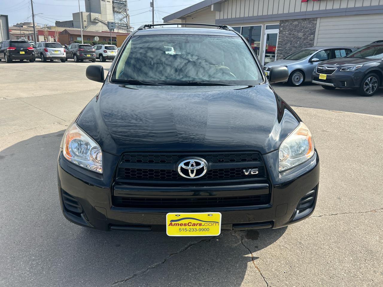 Toyota RAV4 4WD 4dr V6 5-Spd AT (Natl) 2011