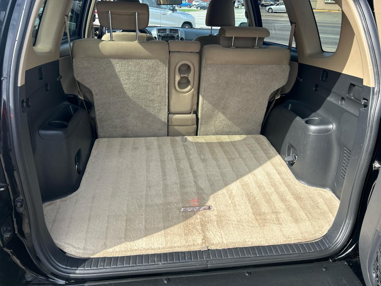 Toyota RAV4 4WD 4dr V6 5-Spd AT (Natl) 2011