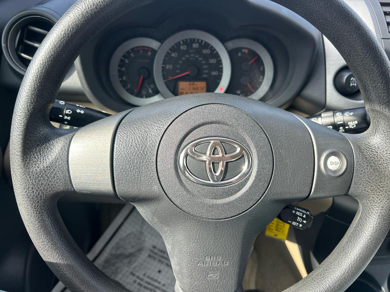 Toyota RAV4 4WD 4dr V6 5-Spd AT (Natl) 2011