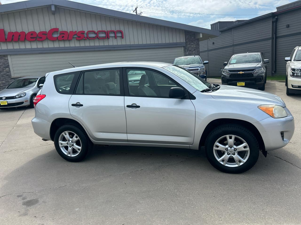 Toyota RAV4 4WD 4dr 4-cyl 4-Spd AT (Natl) 2009