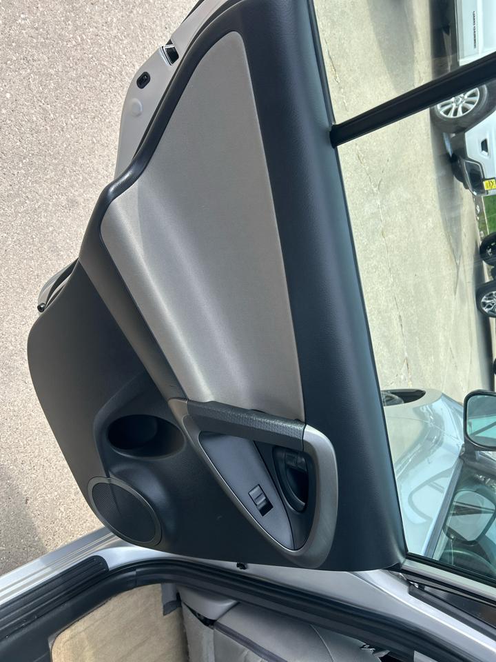 Toyota RAV4 4WD 4dr 4-cyl 4-Spd AT (Natl) 2009