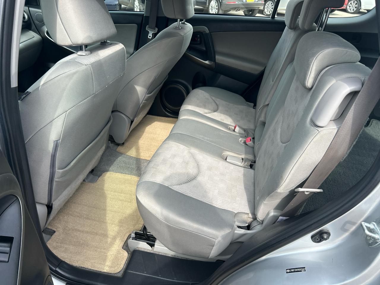 Toyota RAV4 4WD 4dr 4-cyl 4-Spd AT (Natl) 2009