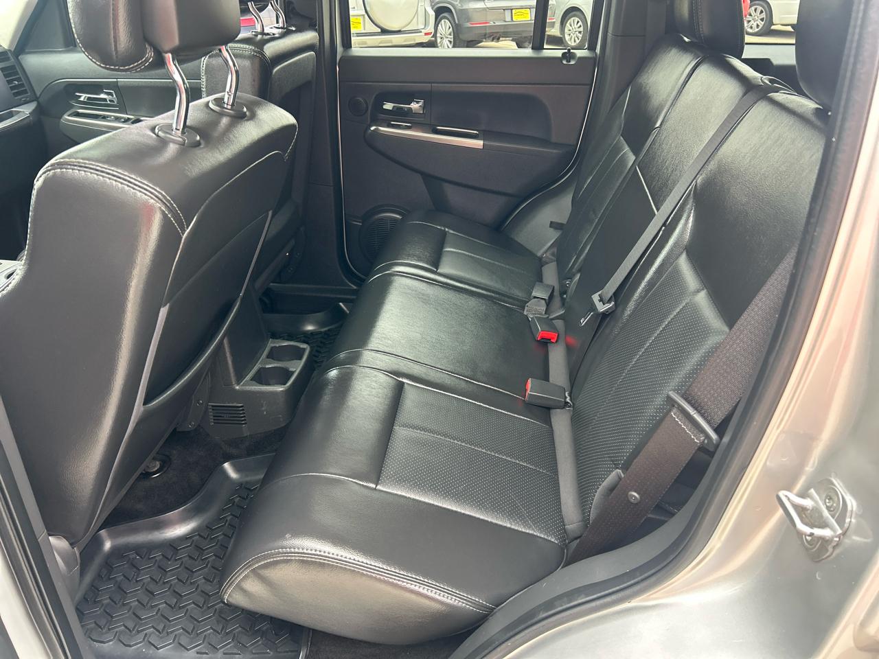 Jeep Liberty 4WD 4dr Limited 2011