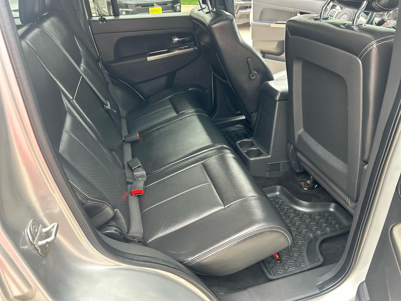 Jeep Liberty 4WD 4dr Limited 2011