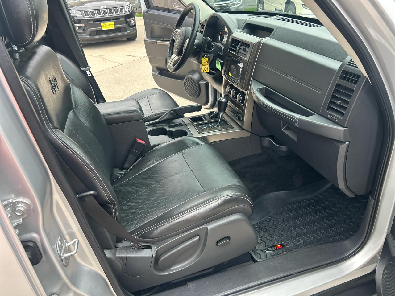 Jeep Liberty 4WD 4dr Limited 2011