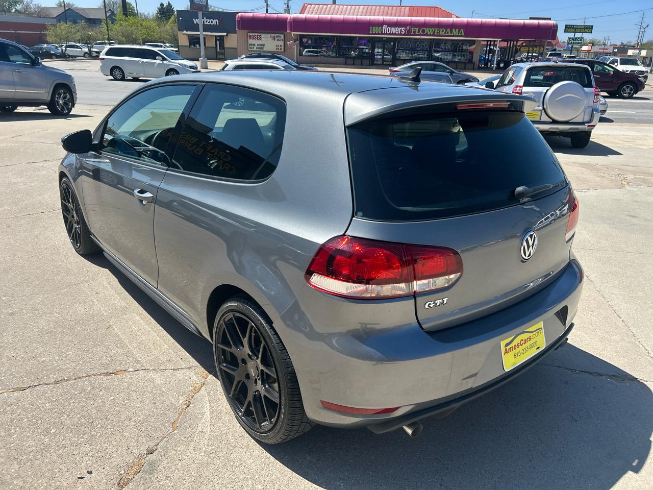 Volkswagen GTI 2dr HB DSG w/Sunroof & Navi PZEV 2012