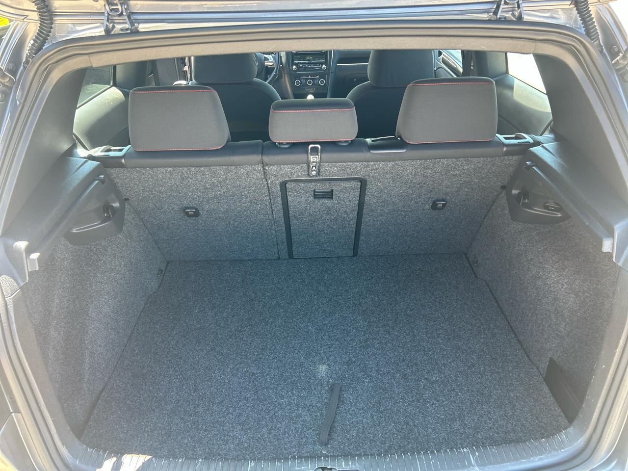 Volkswagen GTI 2dr HB DSG w/Sunroof & Navi PZEV 2012