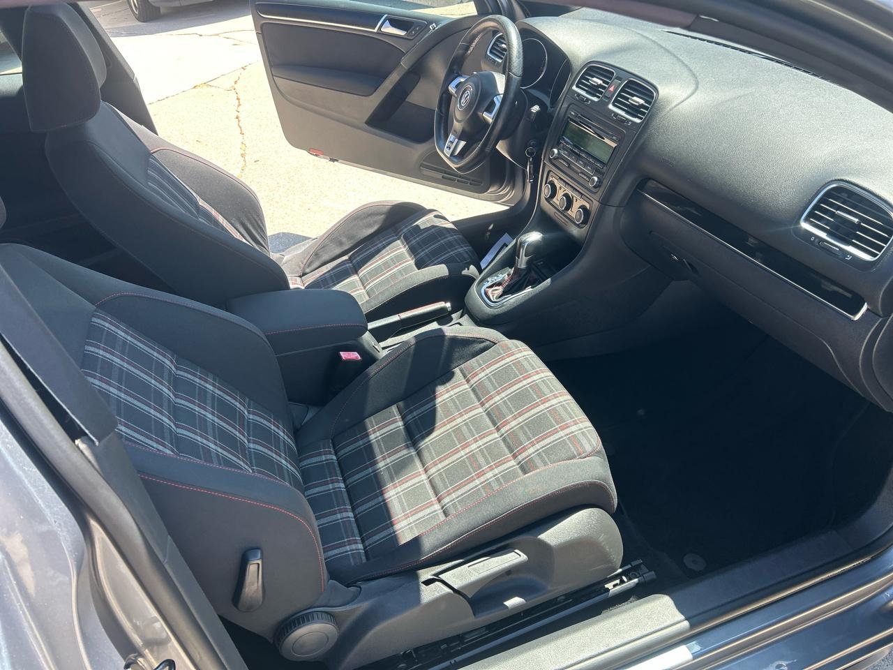 Volkswagen GTI 2dr HB DSG w/Sunroof & Navi PZEV 2012