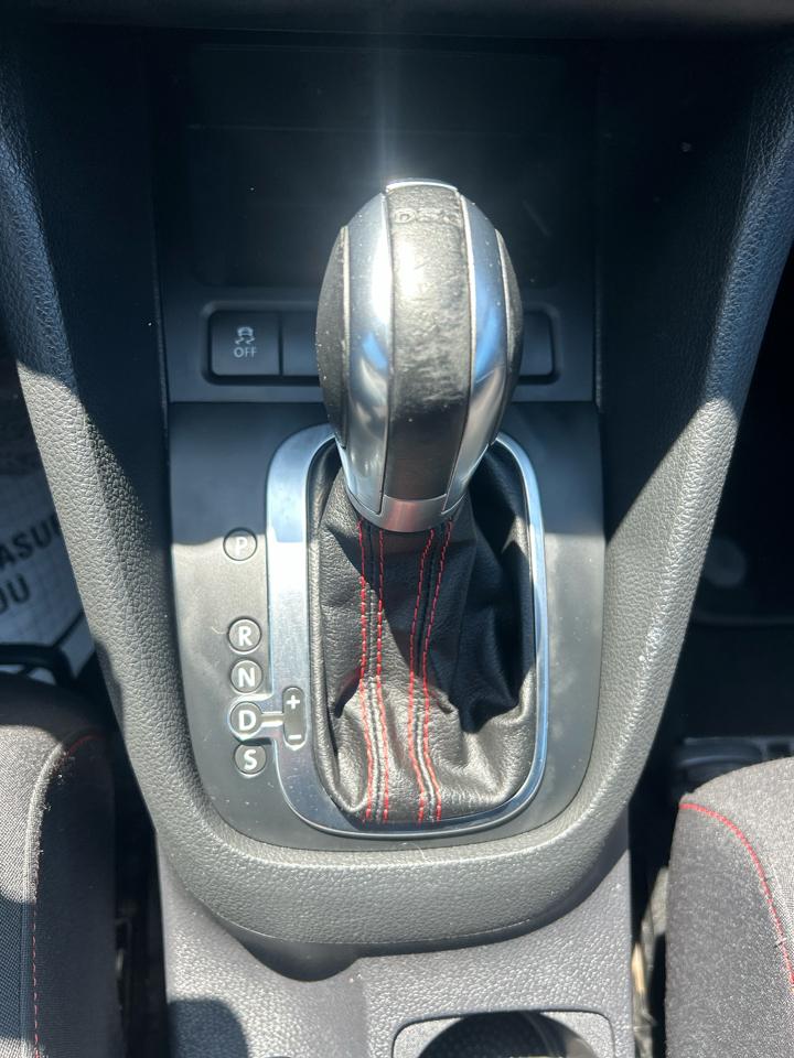 Volkswagen GTI 2dr HB DSG w/Sunroof & Navi PZEV 2012