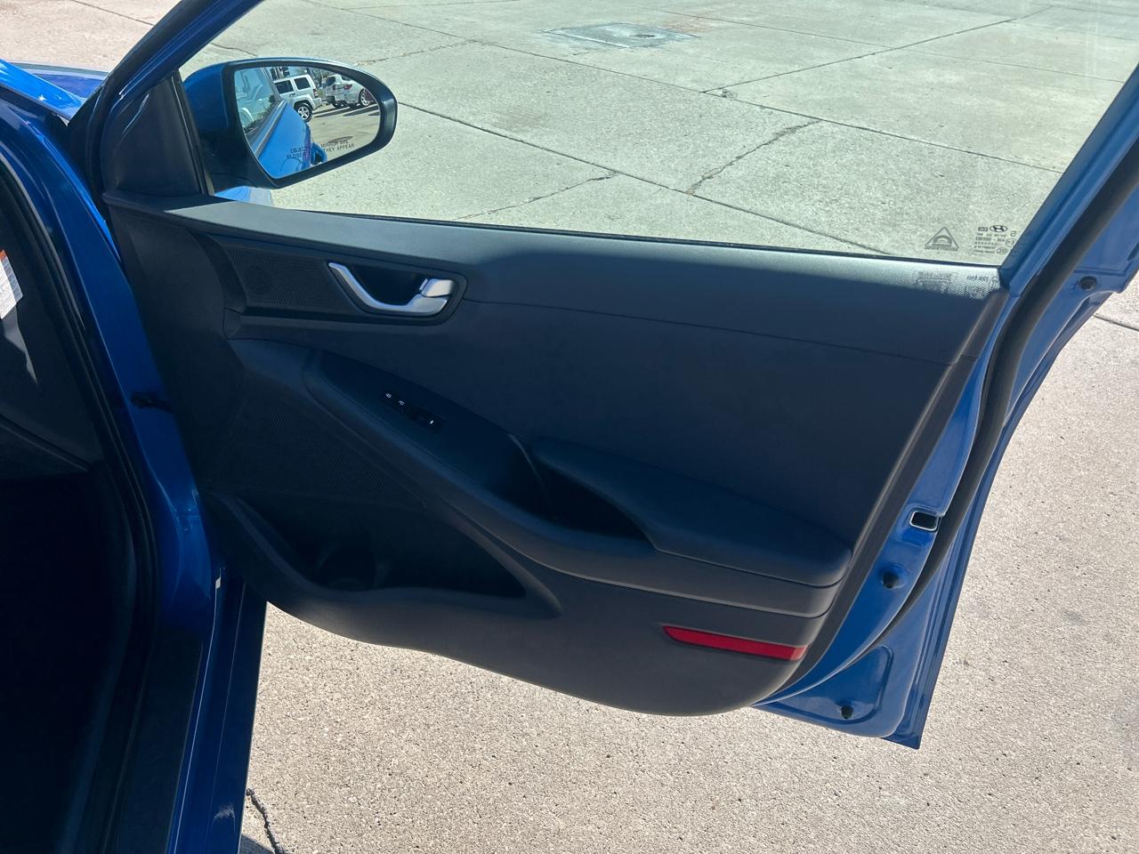 Hyundai Ioniq Hybrid SEL Hatchback 2018