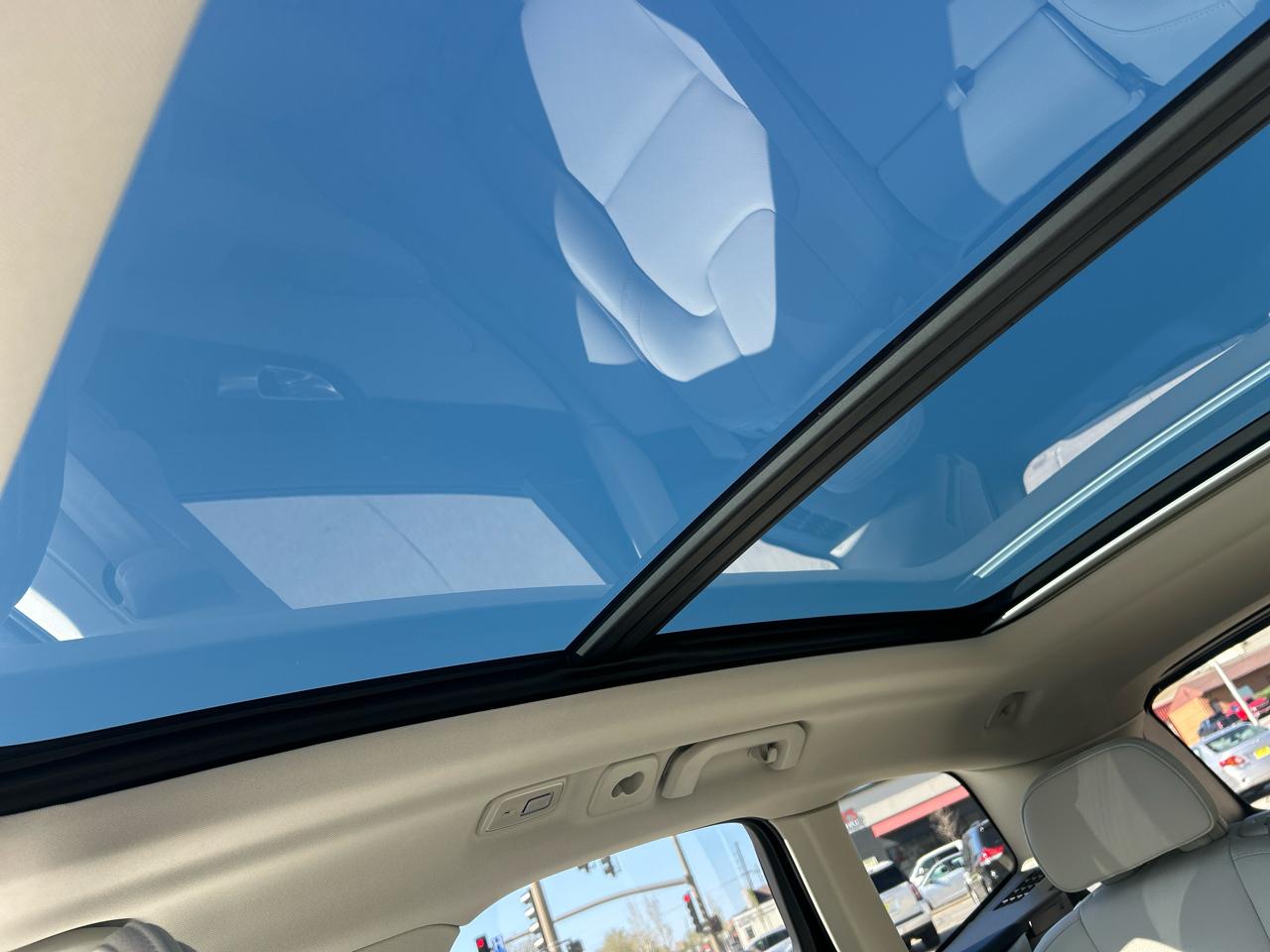 Volvo XC60 B5 AWD Core Dark Theme 2024