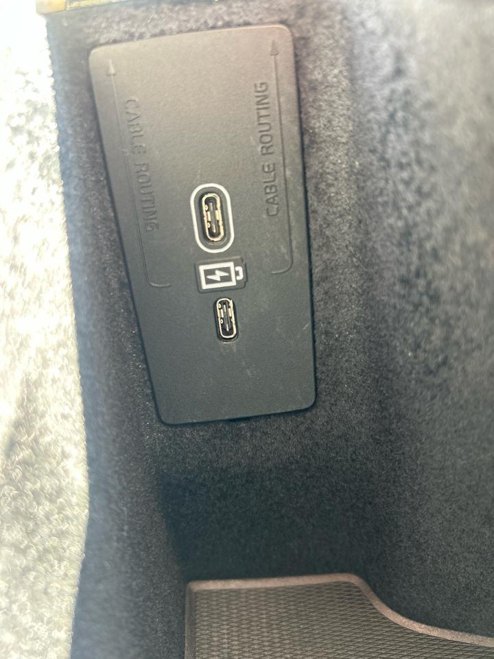 Volvo XC60 B5 AWD Core Dark Theme 2024