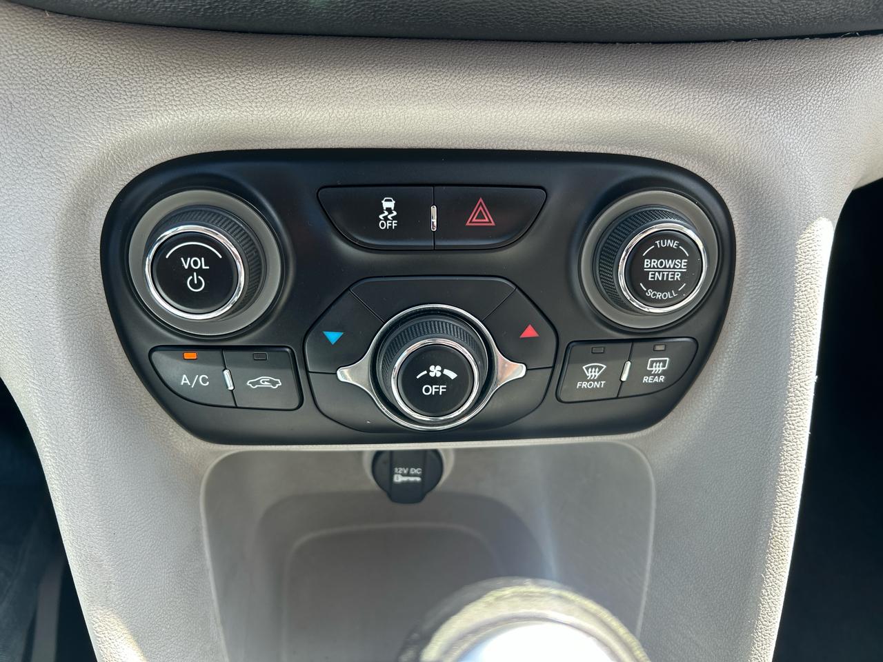 Dodge Dart 4dr Sdn SXT 2013