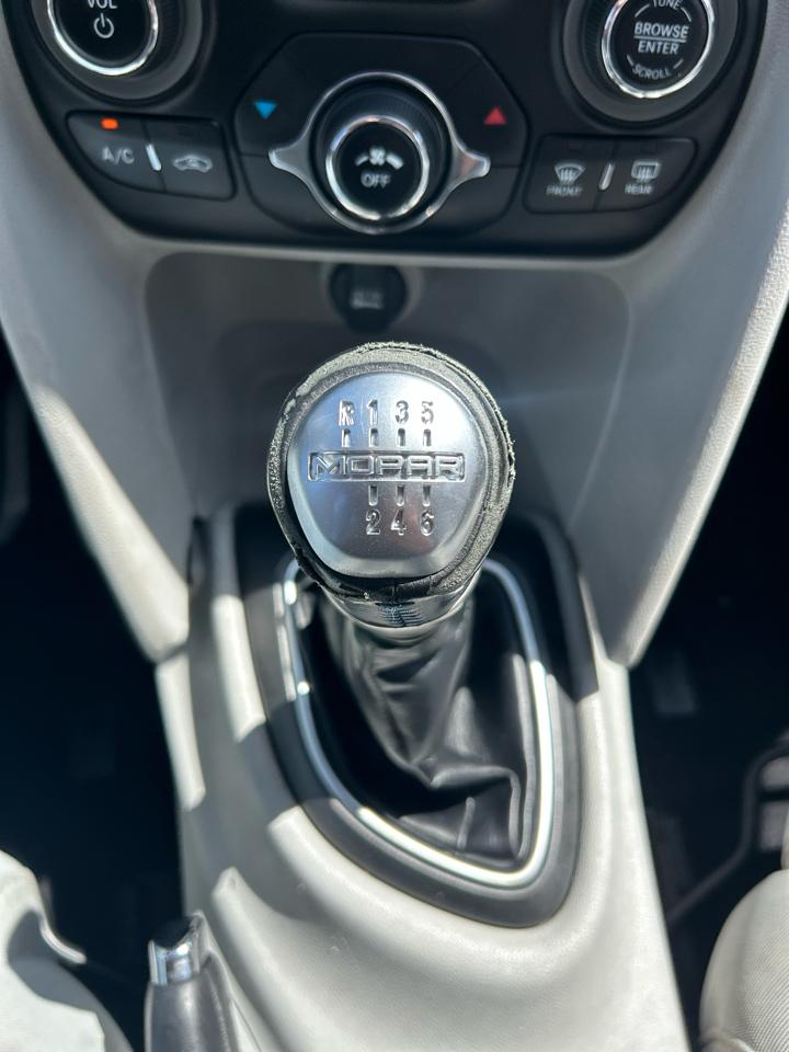 Dodge Dart 4dr Sdn SXT 2013