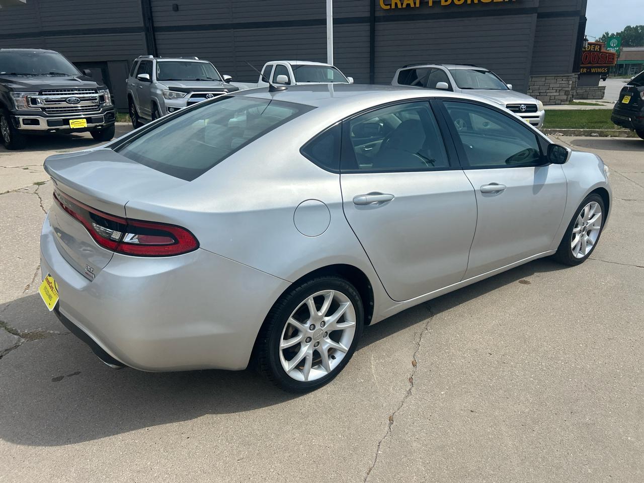 Dodge Dart 4dr Sdn SXT 2013