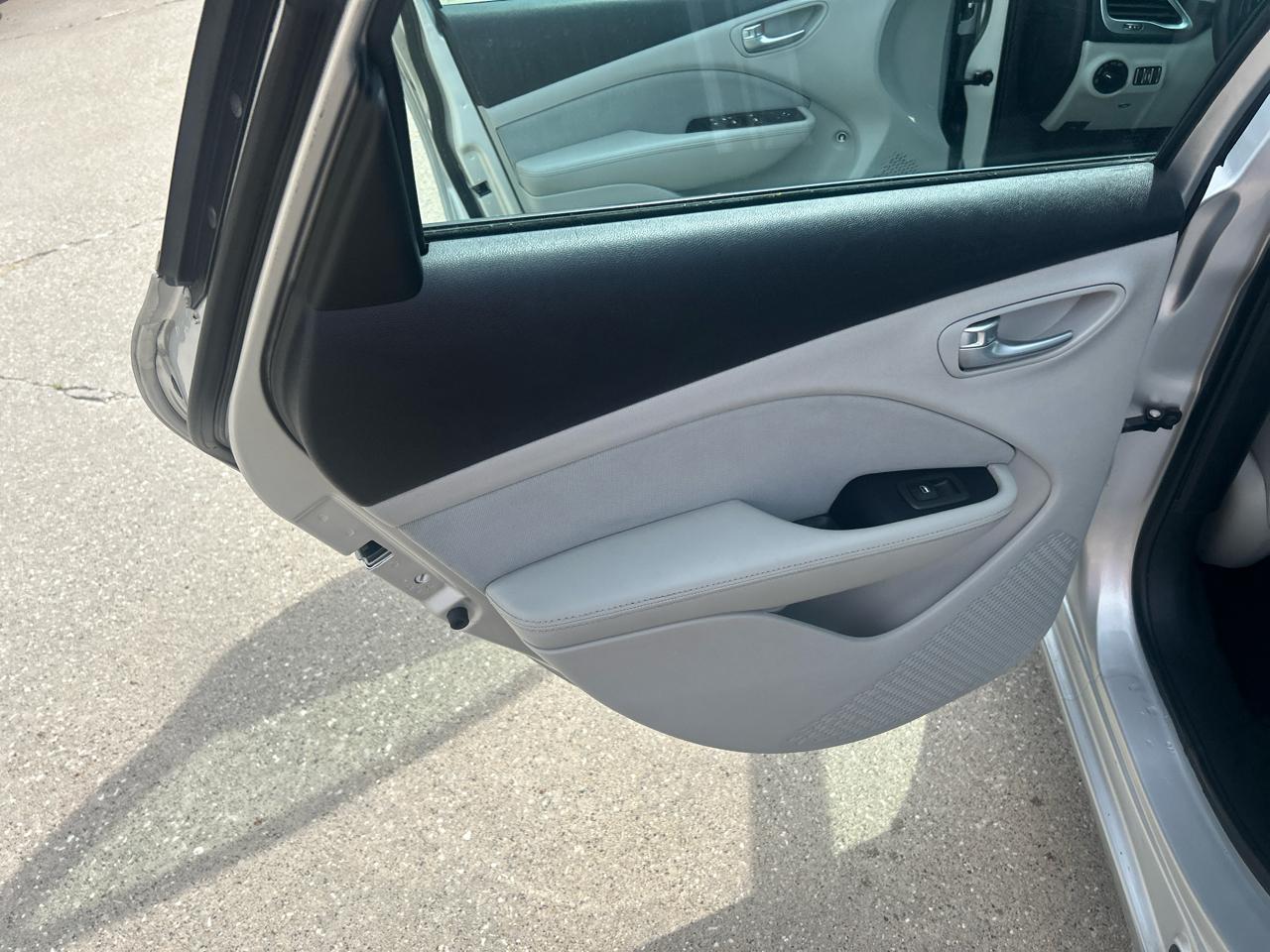Dodge Dart 4dr Sdn SXT 2013