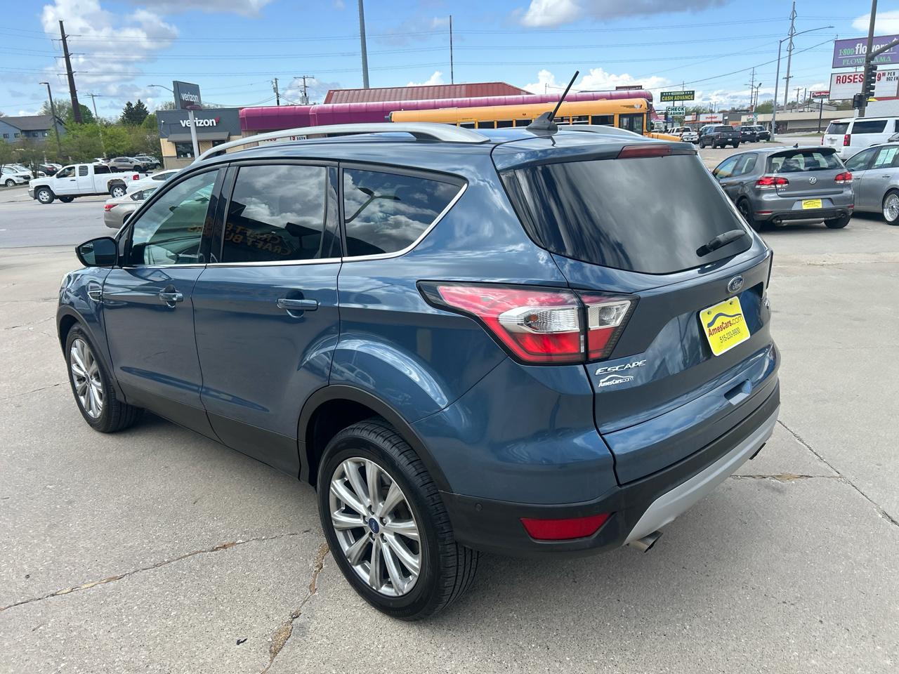 Ford Escape Titanium 4WD 2018