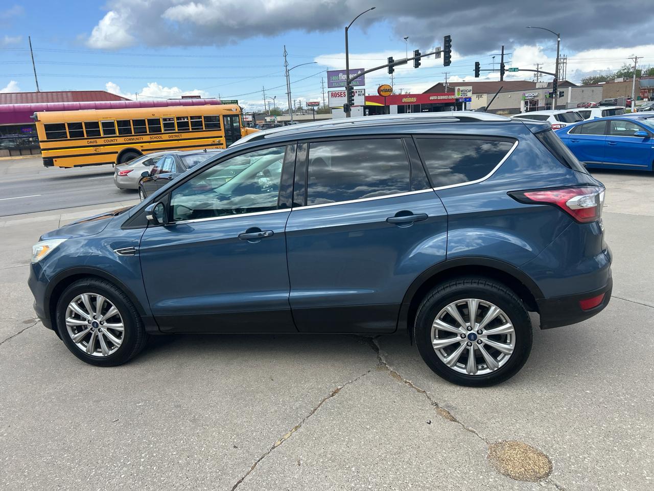 Ford Escape Titanium 4WD 2018