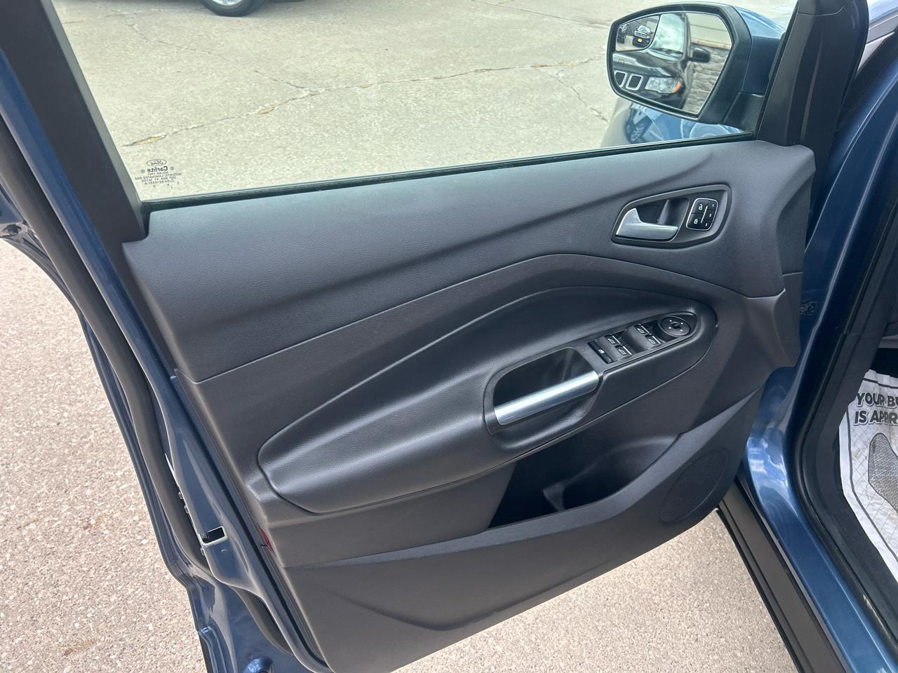 Ford Escape Titanium 4WD 2018