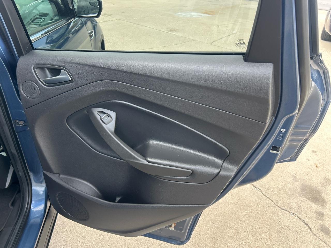 Ford Escape Titanium 4WD 2018