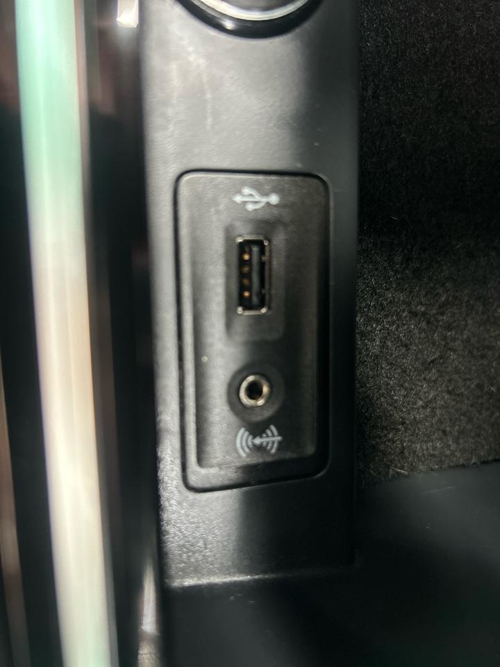 Volkswagen Jetta Sedan 4dr Auto 1.8T Sport PZEV 2016