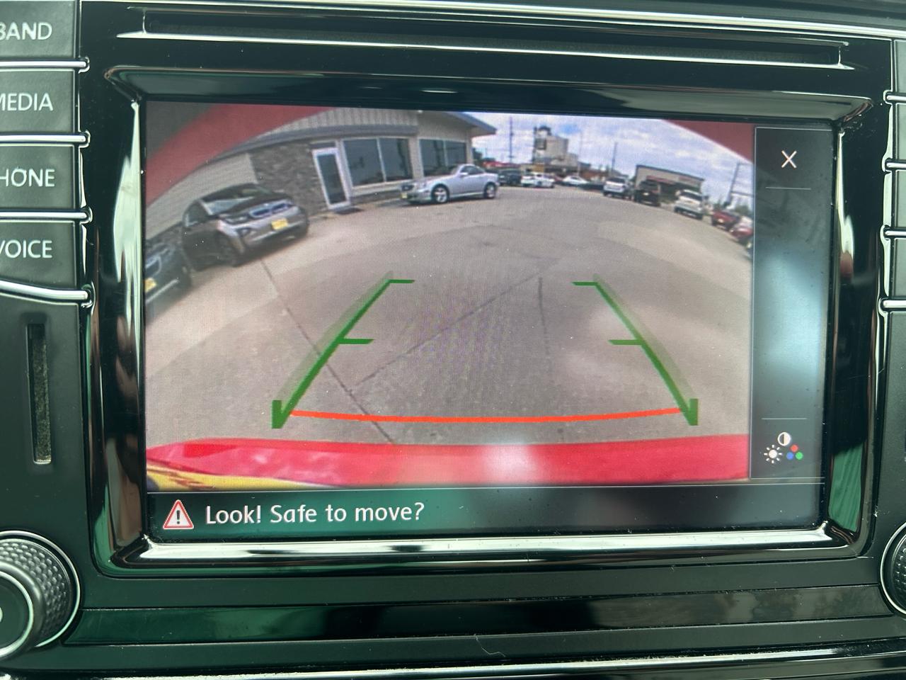 Volkswagen Jetta Sedan 4dr Auto 1.8T Sport PZEV 2016