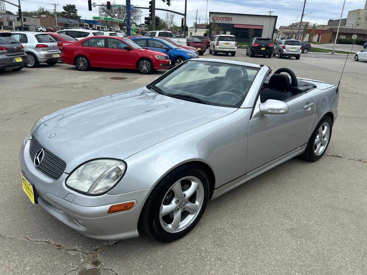 Mercedes-Benz SLK-Class 2dr Roadster 3.2L 2003