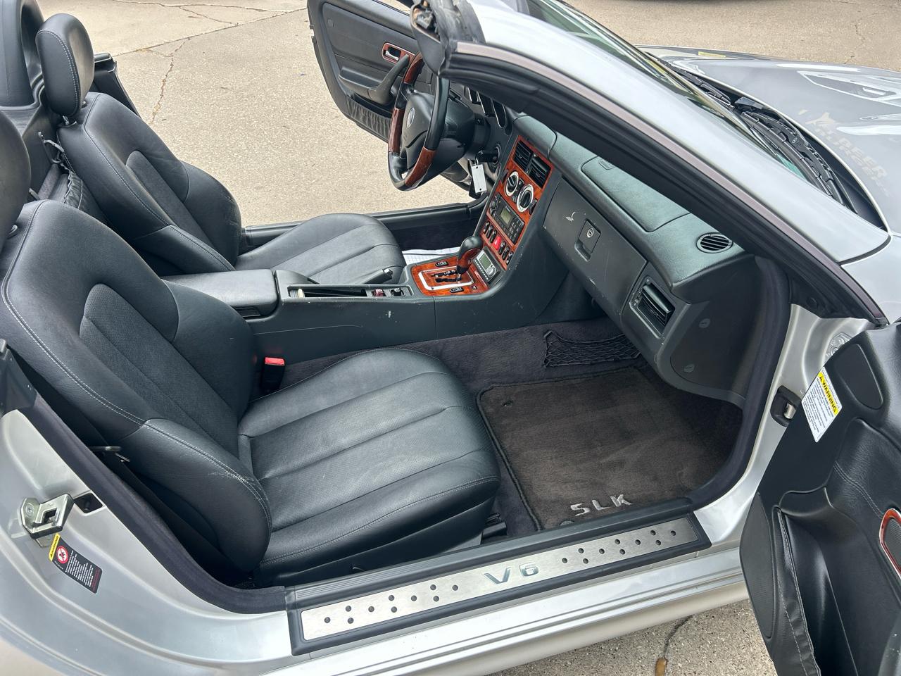 Mercedes-Benz SLK-Class 2dr Roadster 3.2L 2003