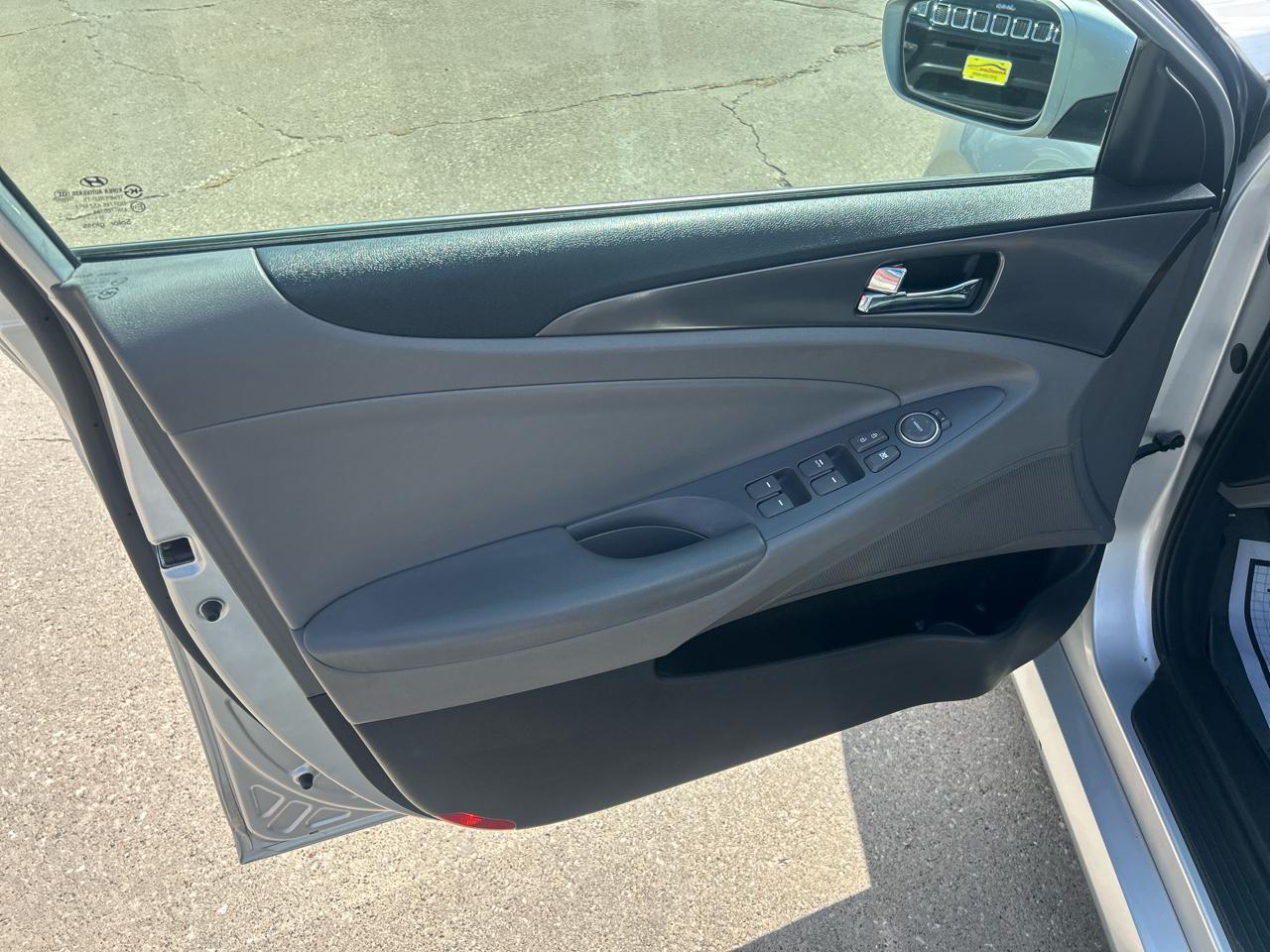 Hyundai Sonata Hybrid 4dr Sdn 2013