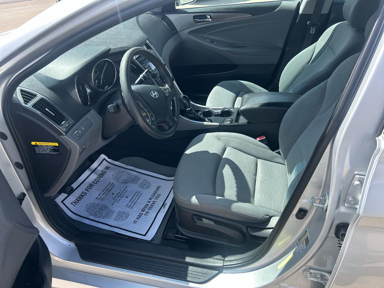 Hyundai Sonata Hybrid 4dr Sdn 2013