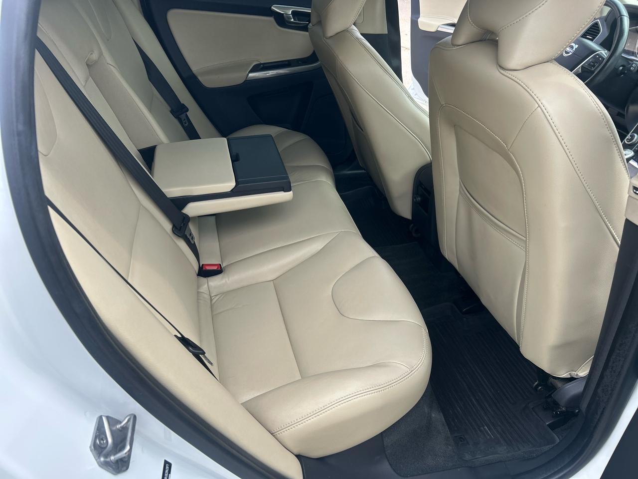 Volvo XC60 AWD 4dr T6 *Ltd Avail* 2016