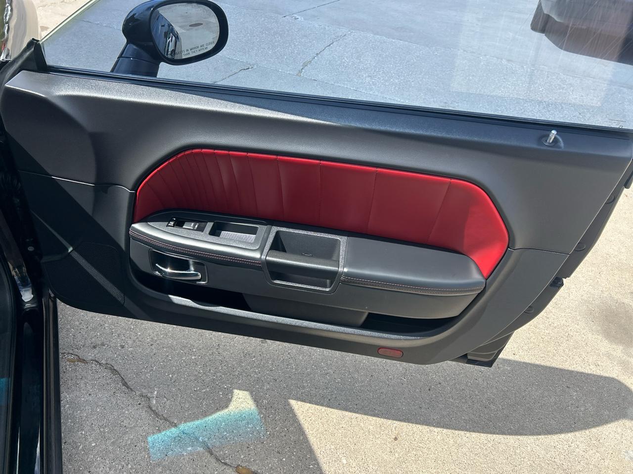 Dodge Challenger 2dr Cpe Shaker Pkg 2014