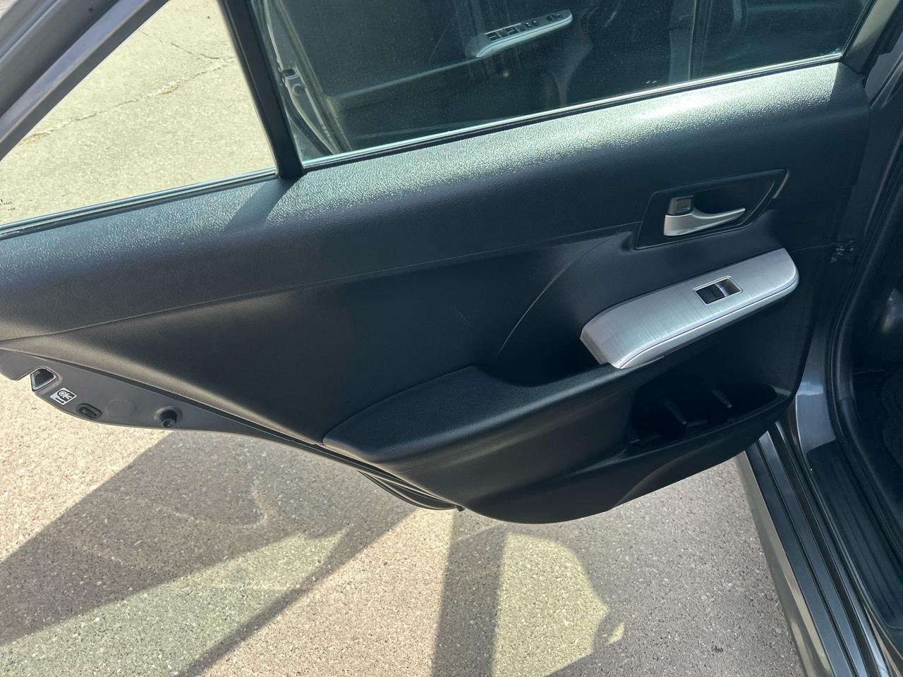 Toyota Camry 4dr Sdn I4 Auto XLE (Natl) 2013