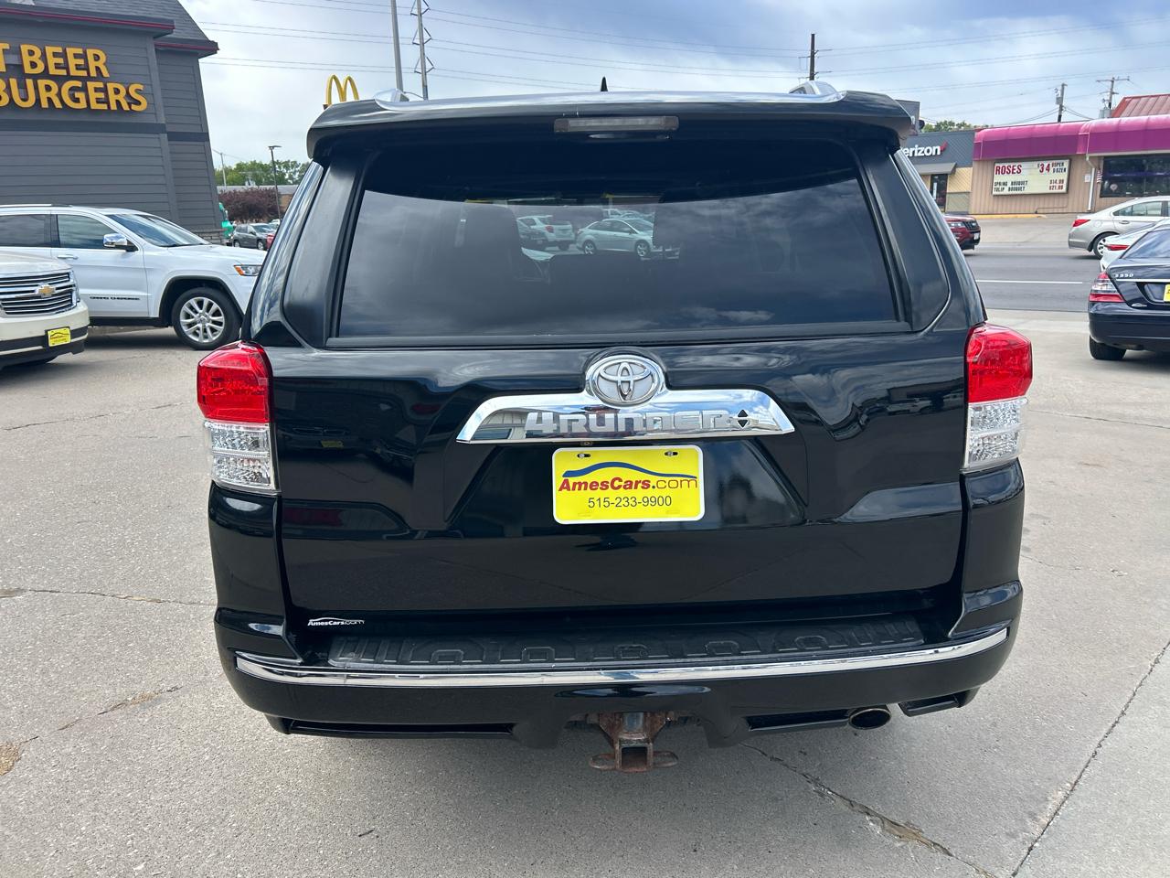 Toyota 4Runner 4WD 4dr V6 Limited (Natl) 2010