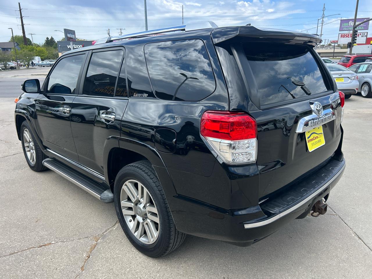 Toyota 4Runner 4WD 4dr V6 Limited (Natl) 2010