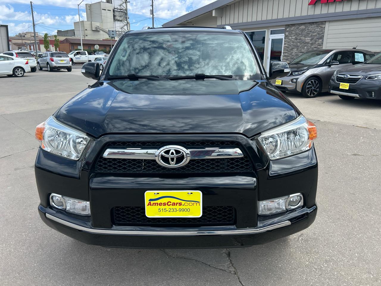 Toyota 4Runner 4WD 4dr V6 Limited (Natl) 2010