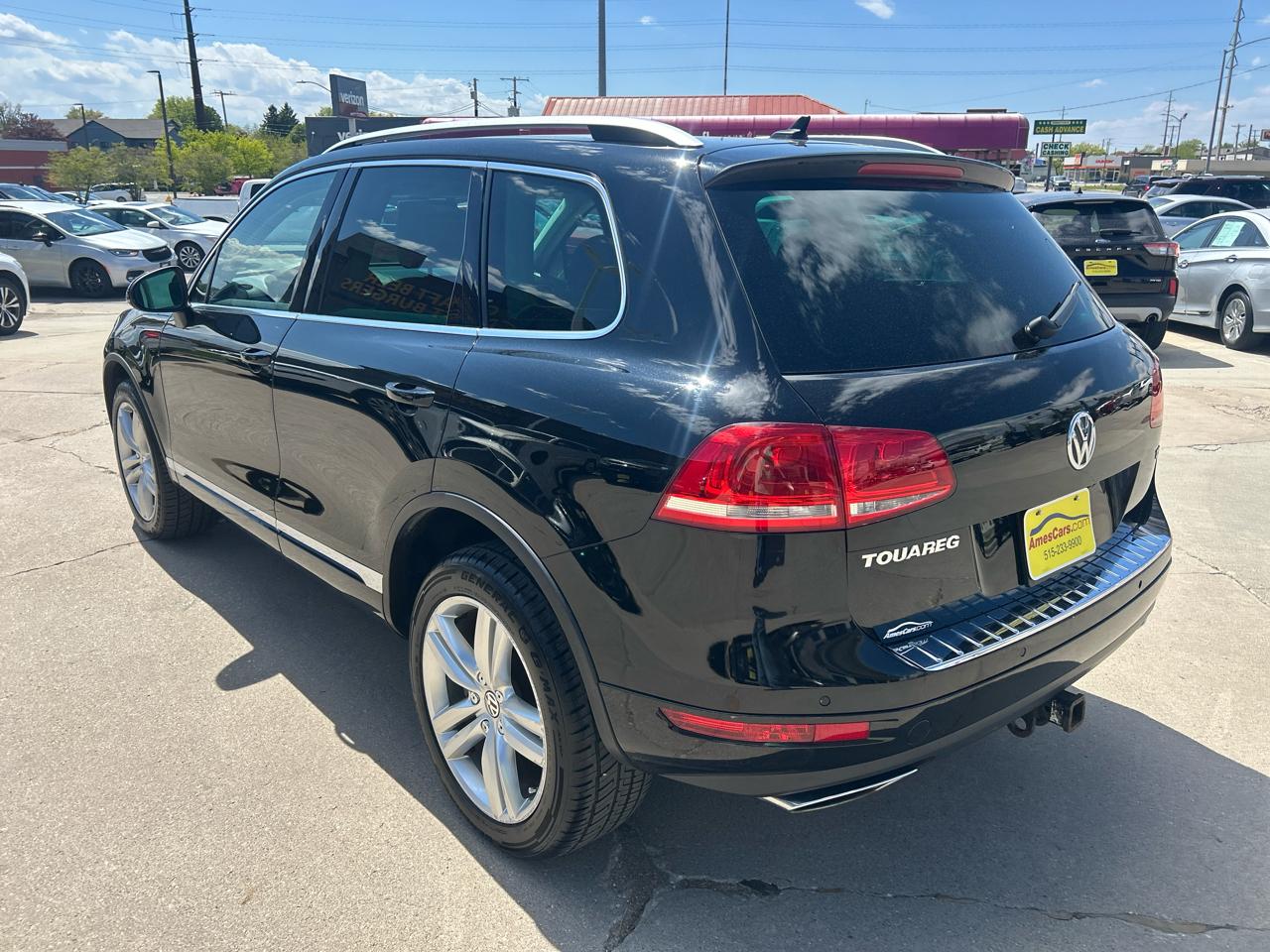 Volkswagen Touareg 4dr TDI Sport w/Nav 2012