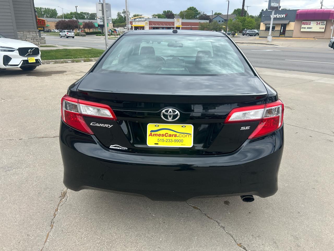 Toyota Camry 4dr Sdn I4 Auto XLE (Natl) 2013