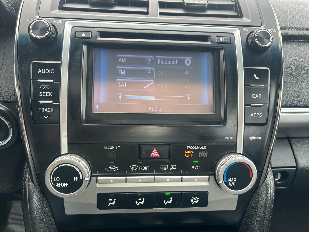 Toyota Camry 4dr Sdn I4 Auto XLE (Natl) 2013